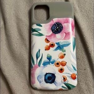 Selling my battery pack iPhone 11 Pro Max case, only used a few times.